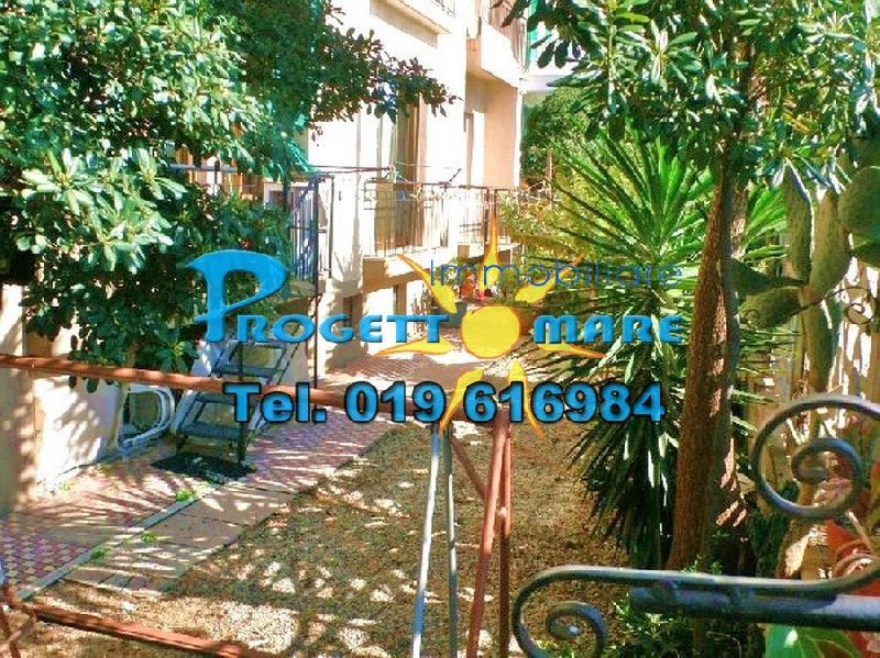 Appartamento in  Vendita  a Pietra Ligure   bilocale   65 mq  foto 2