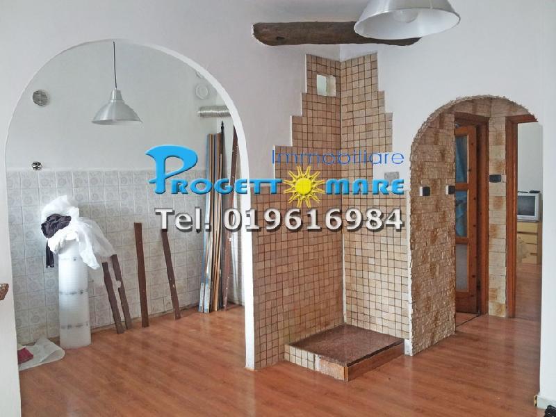 Appartamento in  Vendita  a Pietra Ligure   trilocale   65 mq  foto 1