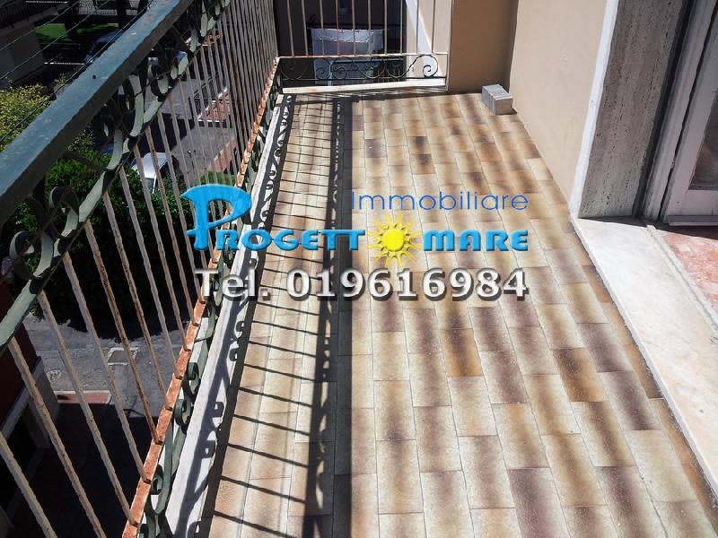 Appartamento in  Vendita  a Pietra Ligure zona pietra ligure  trilocale   65 mq  foto 2
