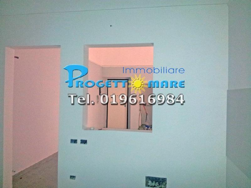 Appartamento in  Vendita  a Loano   quadrilocale   80 mq  foto 8