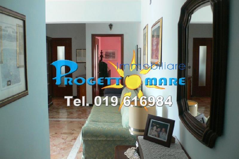 Appartamento in  Vendita  a Pietra Ligure zona pietra ligure  trilocale   65 mq  foto 2